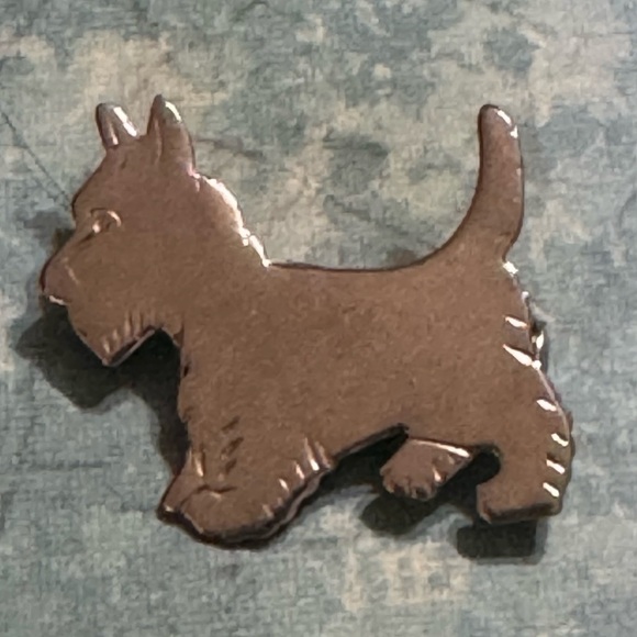 VINTAGE SCOTTIE DOG BROOCH - Picture 1 of 5
